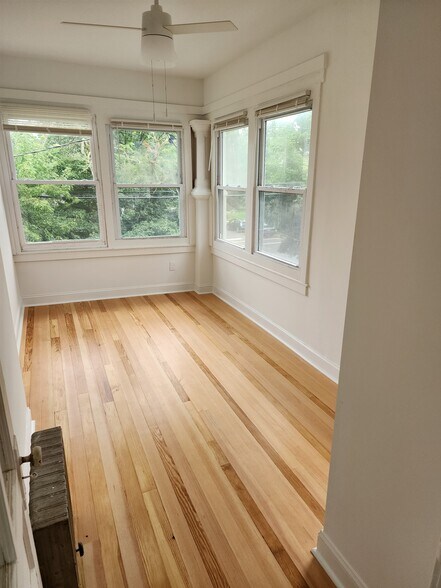 Front bedroom - 303 S 3rd Ave