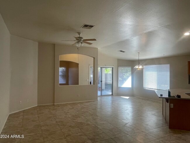Building Photo - 15263 N 67th Dr