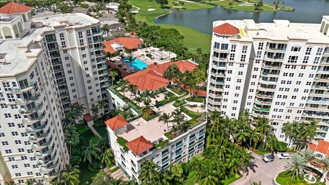 Building Photo - 20000 E Country Club Dr