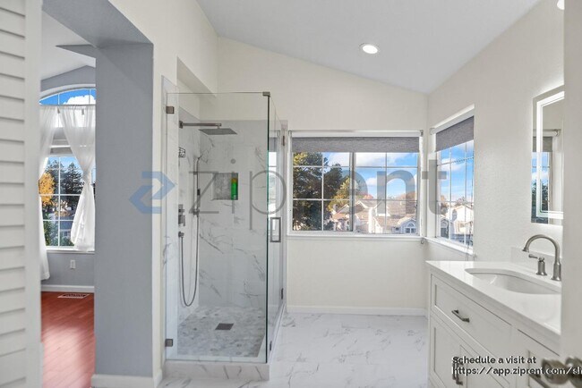 Building Photo - 281 Scotts Valley