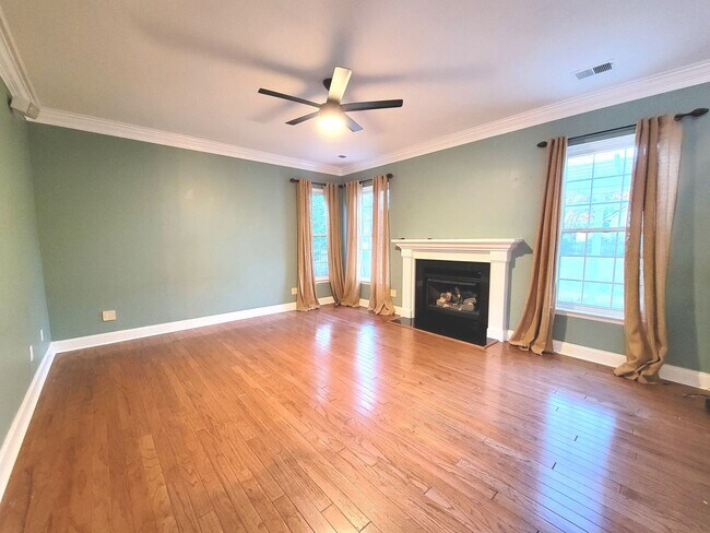 Building Photo - Stunning four bedroom in Charleston National on large lot - Mt. Pleasant