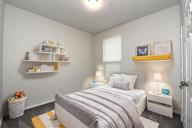 Building Photo - Gorgeous one story home  |  3 bedrooms  |  2 bathrooms  |  Covered Patio  |  2 car garage  |  Dav...
