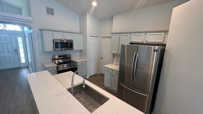 Building Photo - 16628 Palm Spring Dr