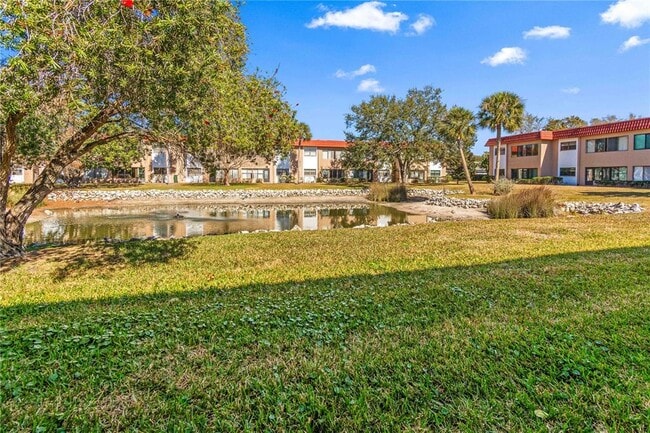 Building Photo - 1750 Belleair Forest Dr