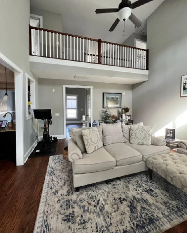 Building Photo - Beautiful Harbour Club home in Hampstead!