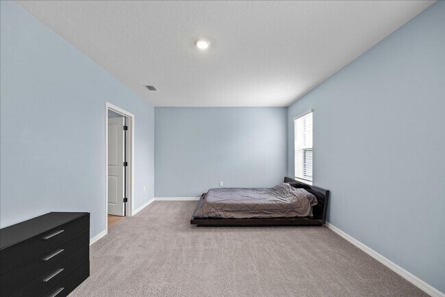 Building Photo - Smart Home - Solar Panels included at no e...