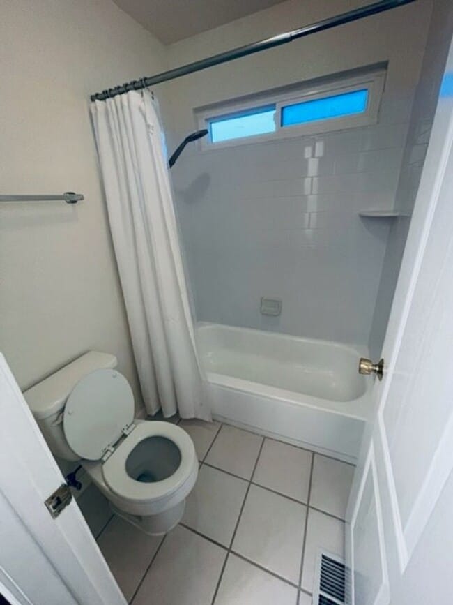 Building Photo - 4205 Perro Ln