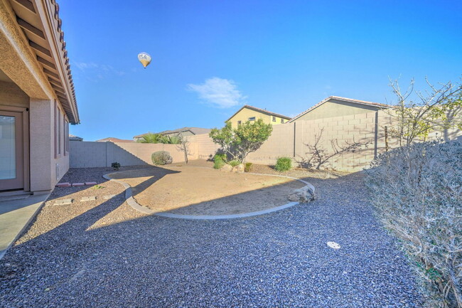 Building Photo - 7636 W Quail Track Dr