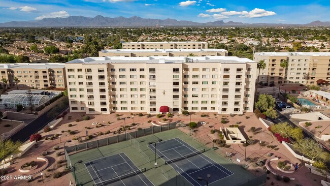 Building Photo - 7940 E Camelback Rd