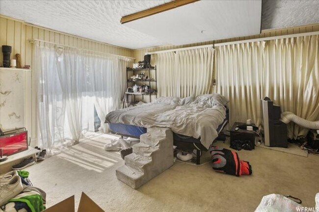 Building Photo - 5 bedroom in Pleasant View UT 84414