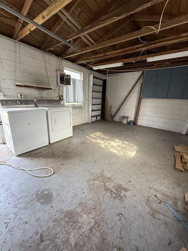 Building Photo - 9834 Elaine Rd