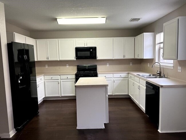 Building Photo - 6519 Mildenhall Ct