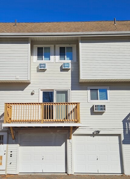 Deck from livingroom - 1401 Farmington Ave