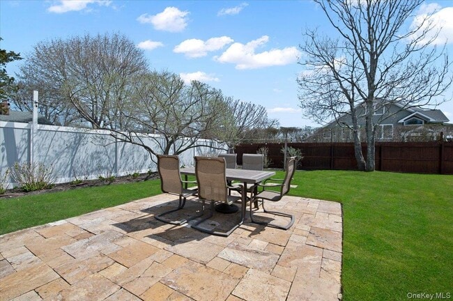 Building Photo - 25 Gardners Ln