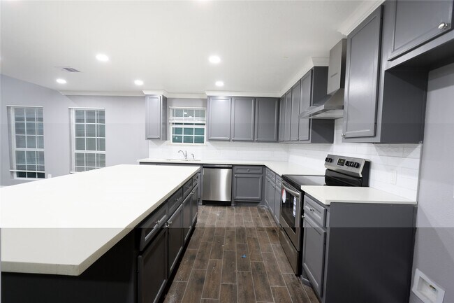 Building Photo - 10406 Townhall Ln