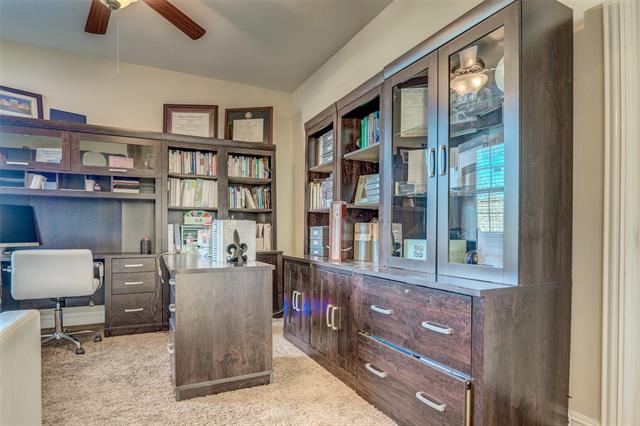 Building Photo - 3009 Aurora Dr