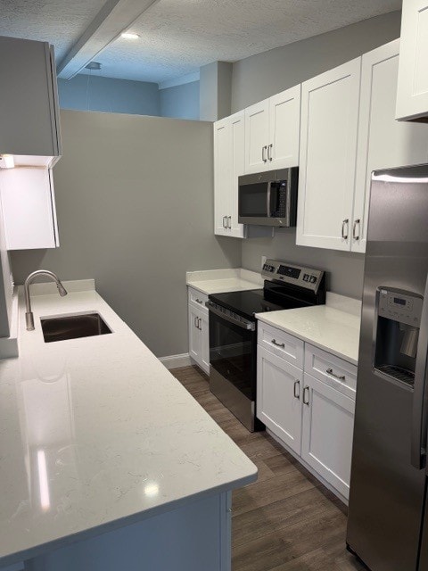 Building Photo - 6801 Cheviot Rd