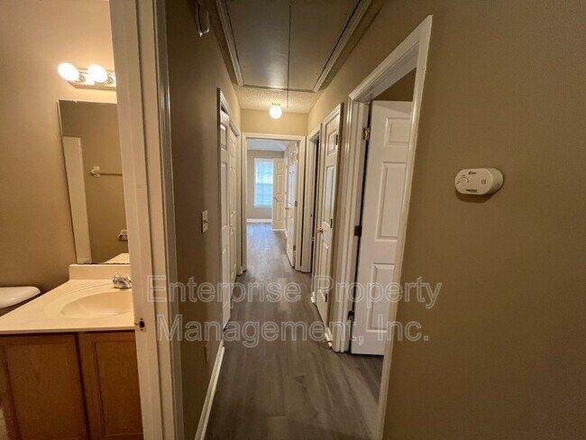 Building Photo - 6814 Mikayla Ln