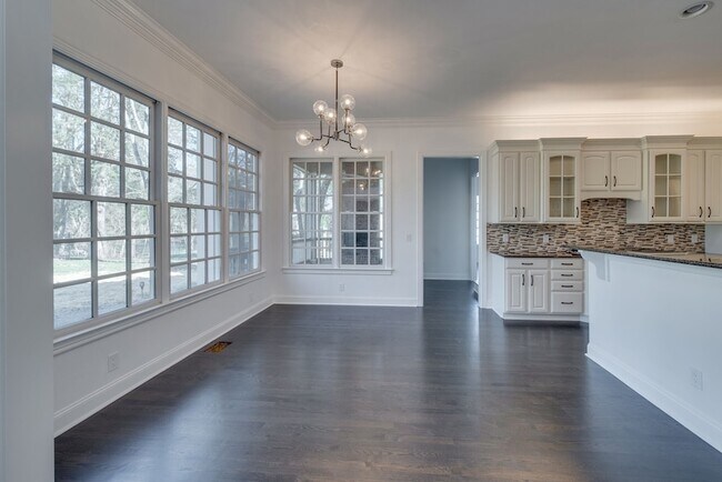Building Photo - 1449 Willowbrooke Cir