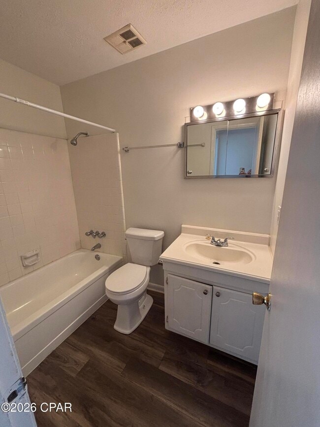 Building Photo - 3008 Stanford Rd