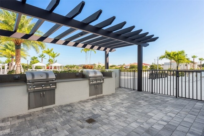 Building Photo - 1115 Central Ave