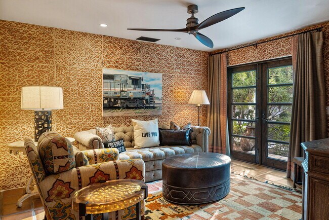 Building Photo - 535 N Belardo Rd