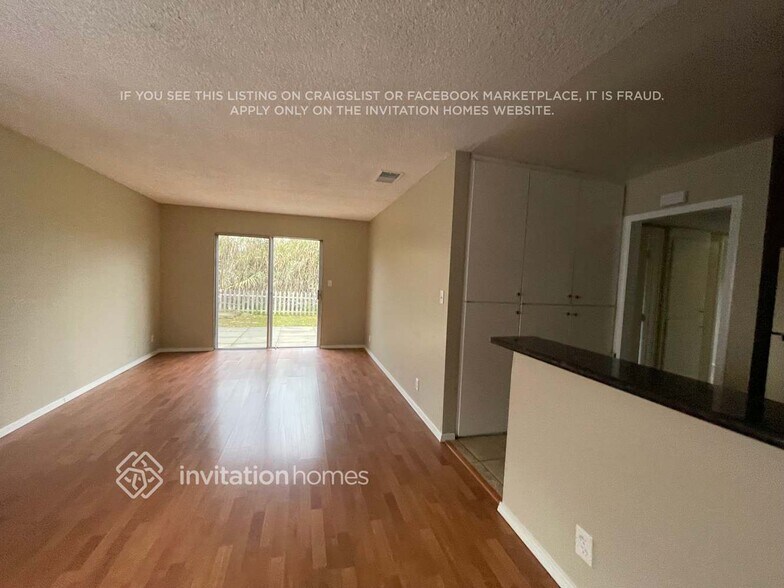 Building Photo - 401 Baylor Dr