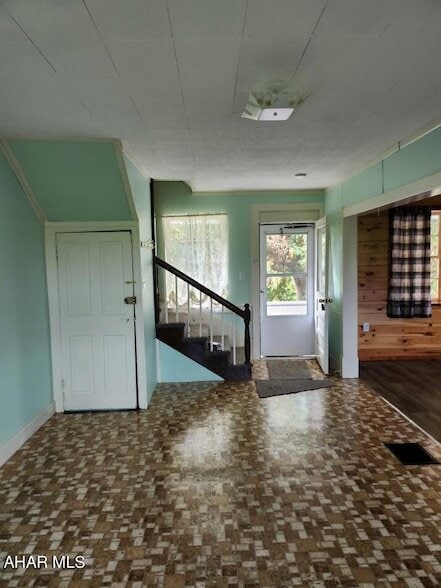 Building Photo - 470 Golden Rule Dr