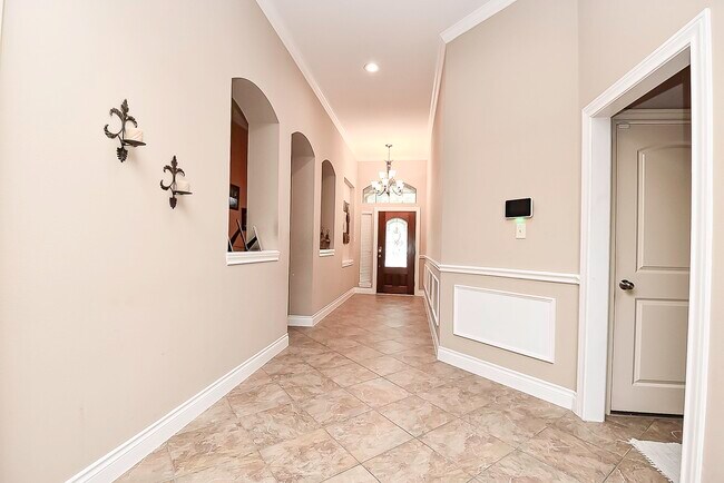 Building Photo - 6308 Silver Thistle Ln