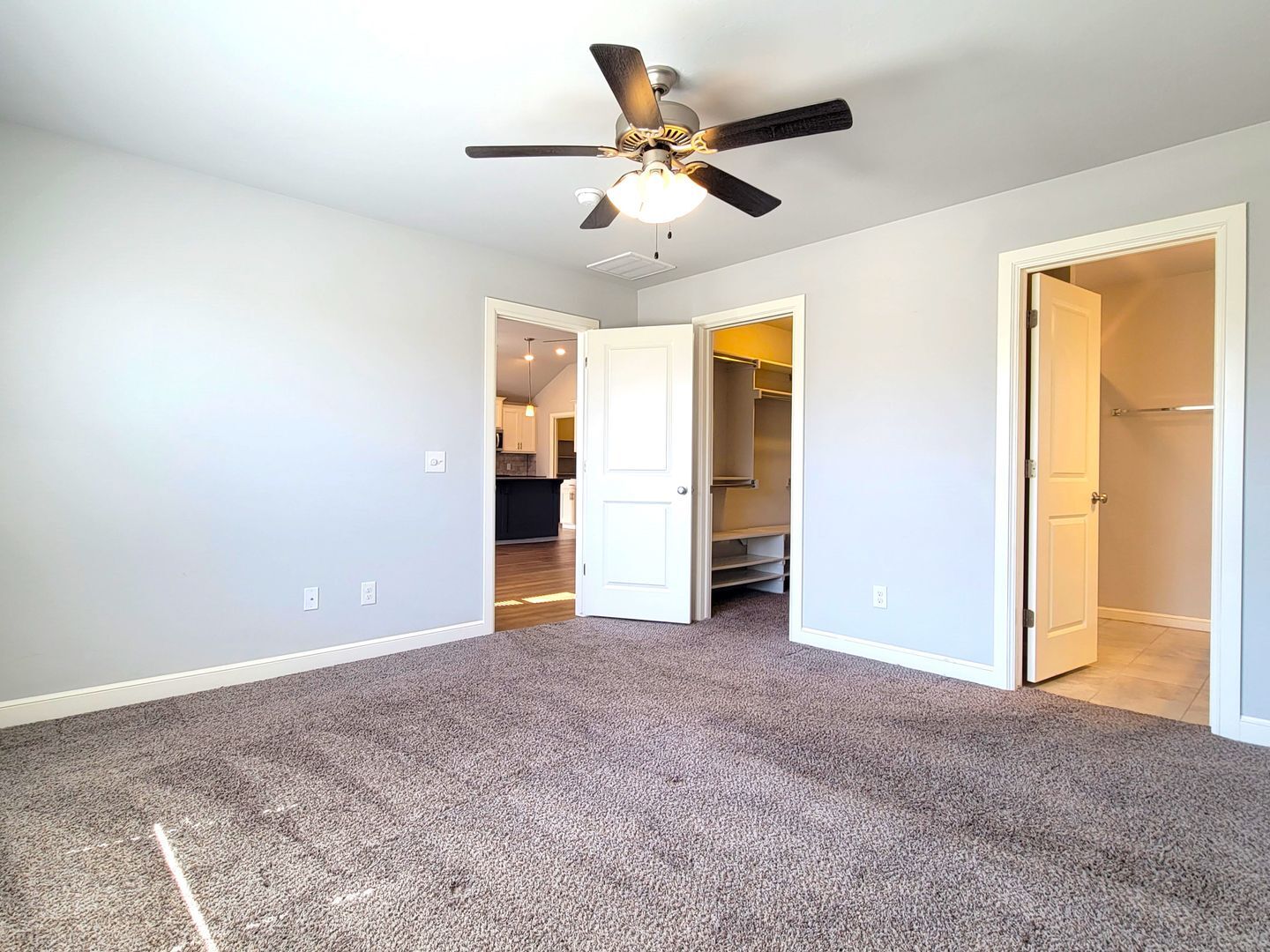 Building Photo - 18641 Cantar Dr