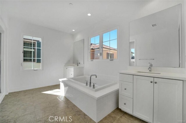 Building Photo - 109 Dolci