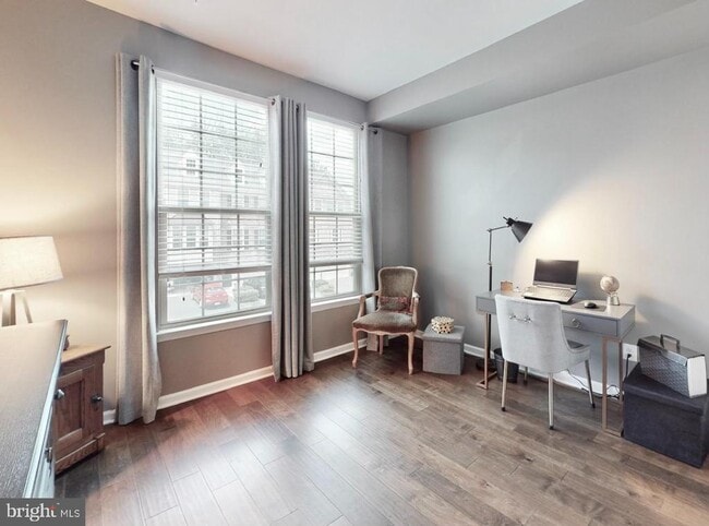 Building Photo - 7075 Darbey Knoll Dr