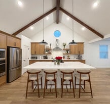 Building Photo - 733 Faith Bud Ln