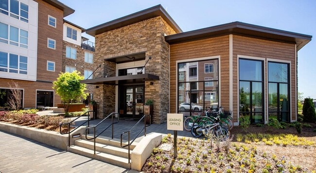 Building Photo - 6408 Providence Farm Ln