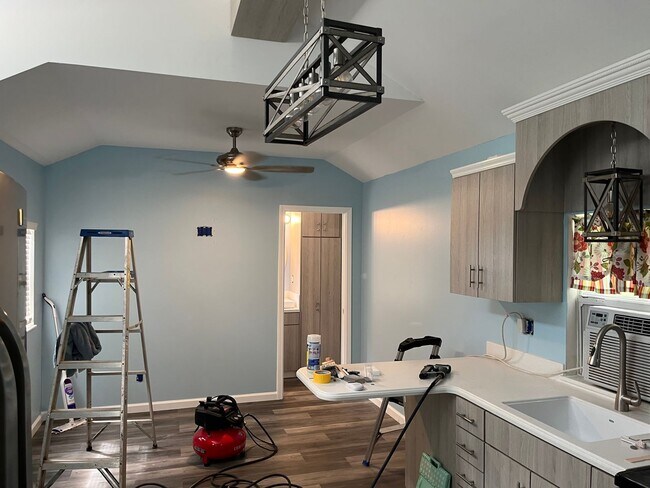 Building Photo - Tiny House for Rent