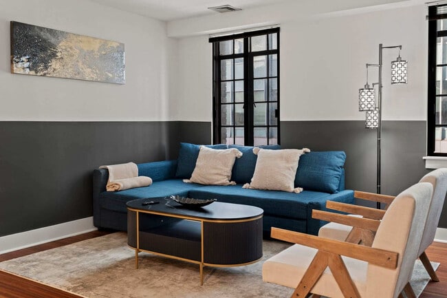 Building Photo - 111-23 N 15th St