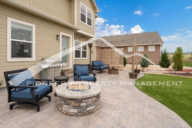 Building Photo - 8425 Mayfly Dr