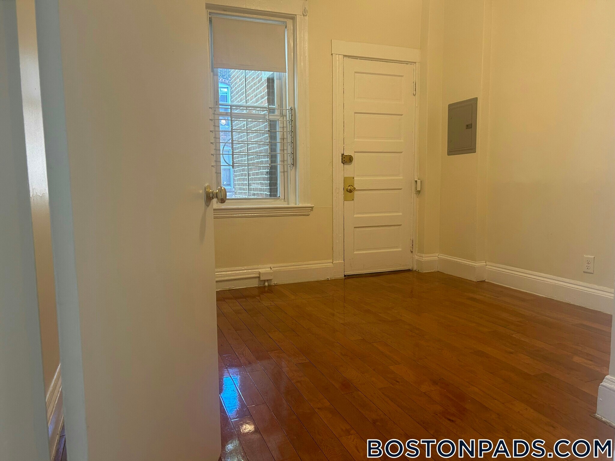 Building Photo - 128 Allston St