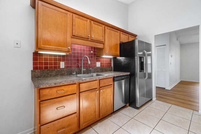 Building Photo - 4932 Boxwood Cir