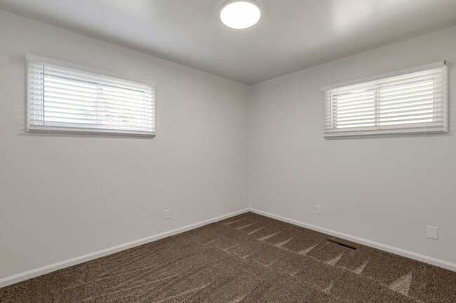 Building Photo - 2184 N 2000 W