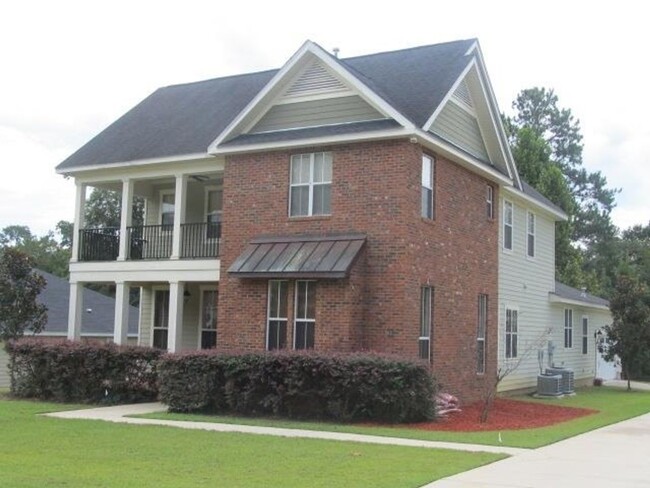 Building Photo - Charming 2 Story Home In Midtown