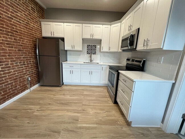 Building Photo - 415-417 Chestnut