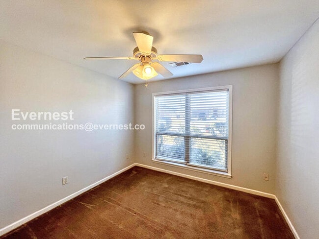 Building Photo - 93 Rosebud Cir