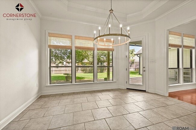 Building Photo - 8564 Grand View Dr