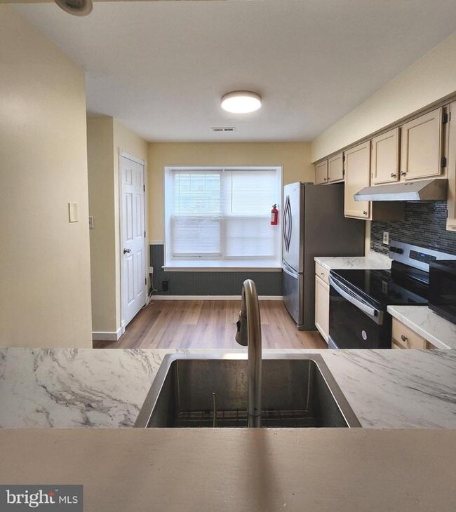 Building Photo - 91 Grant Ln