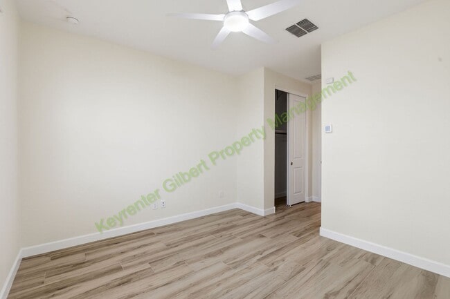 Building Photo - Modern Mesa Living in a Prime East Valley Location