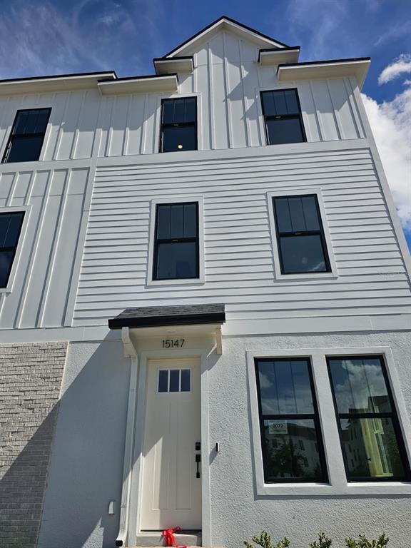 Building Photo - 15147 Groveside Rd