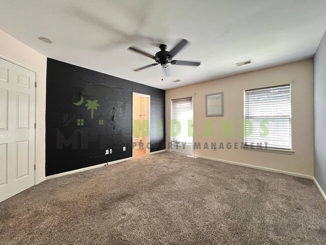 Building Photo - 168 Springway Dr