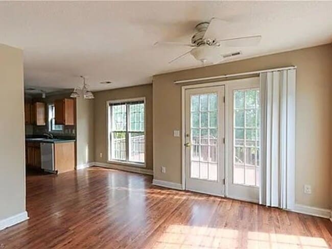 Building Photo - 4820 Manteo Ln