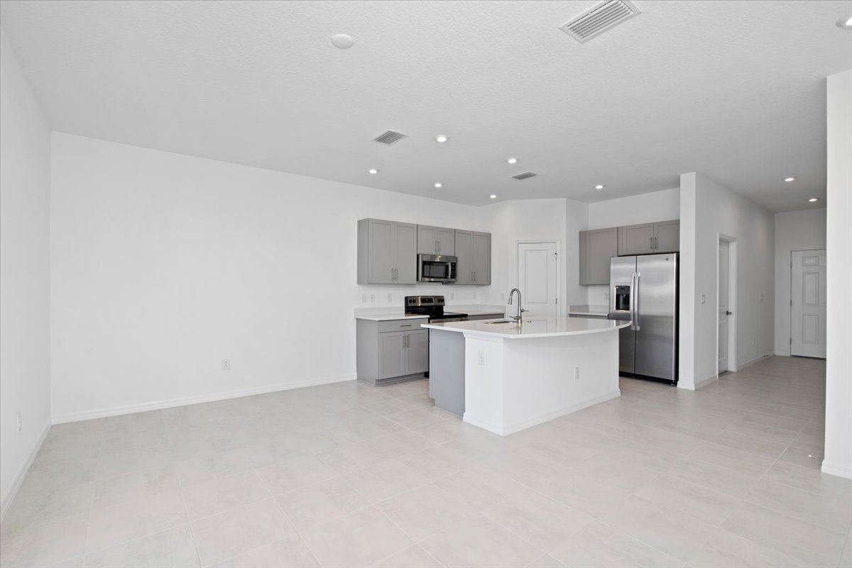 Building Photo - 5756 Haven Ter
